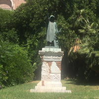 Cola di Rienzo Statue