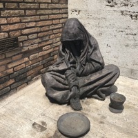 Sculpture at Modern Ospedale di Santo Spirito