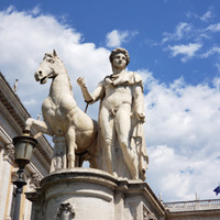 A Dioscuri Statue