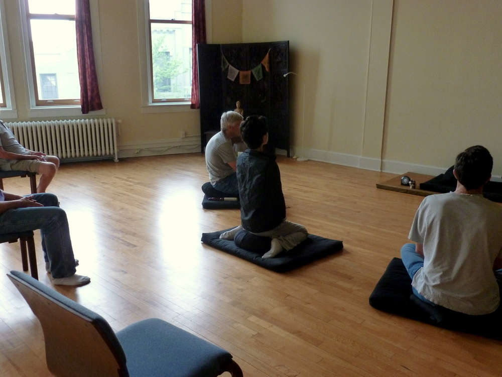 http://people.carleton.edu/~cborn/omeka/Northfield_Buddhist_Meditation_Center/NBMC_Heads1.jpg