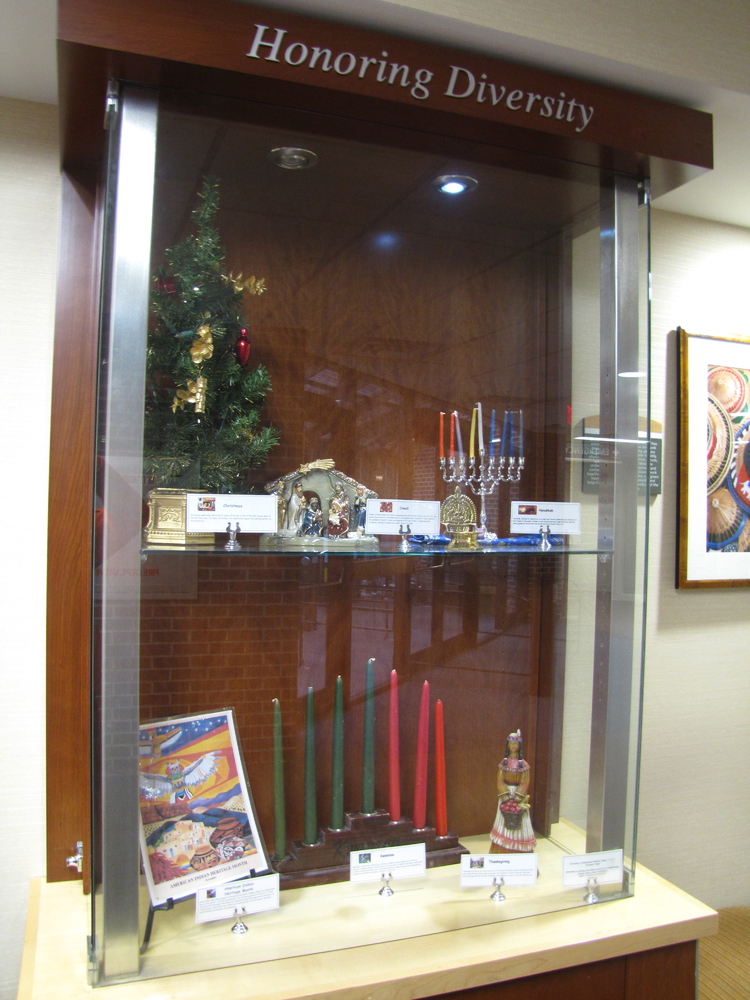 http://people.carleton.edu/~cborn/omeka/Chaplaincy/C_HonoringDiversity.jpg