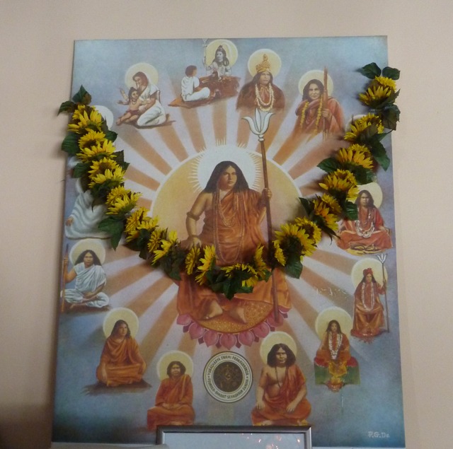 http://people.carleton.edu/~cborn/Minnesota_Hindu_Milan_Mandir/MHMM_GuruPoster.png