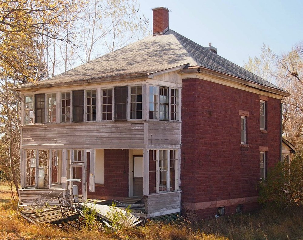 PipestoneIndianSchoolSuperintendent'sHouse.jpg