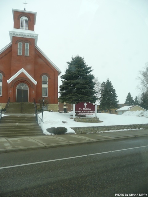 http://people.carleton.edu/~cborn/omeka/Watt_Munisotaram/WM_NearbyChurch.jpg