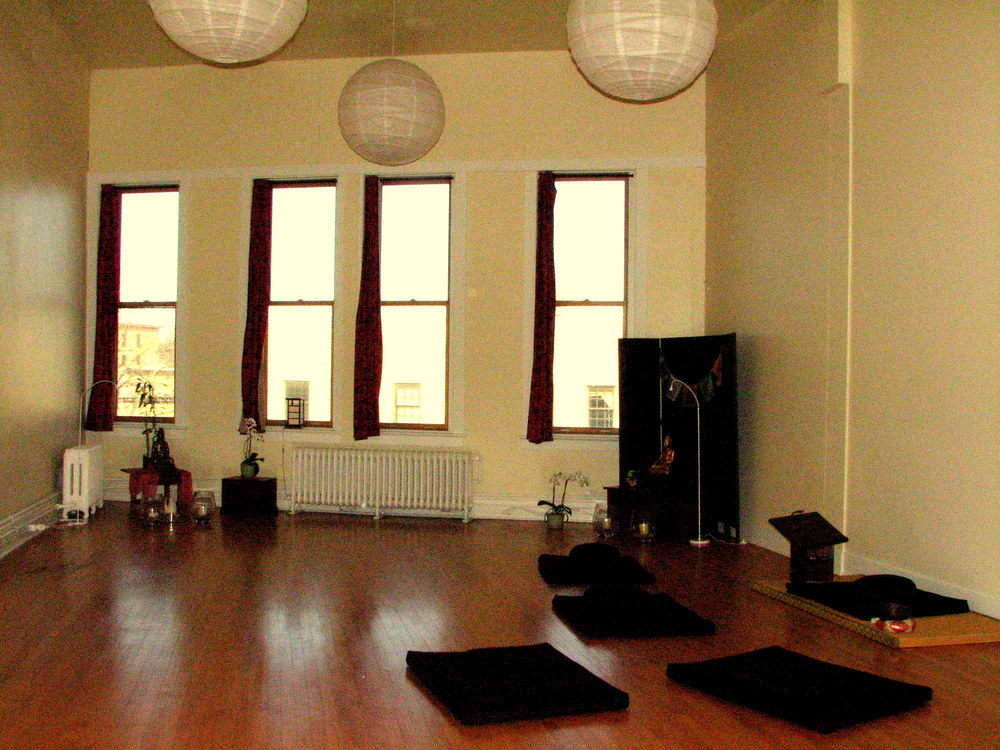 http://people.carleton.edu/~cborn/omeka/Northfield_Buddhist_Meditation_Center/NBMC_Meditation_Area2.jpg http://people.carleton.edu/~cborn/omeka/Northfield_Buddhist_Meditation_Center/NBMC_Meditation_Area2.jpg