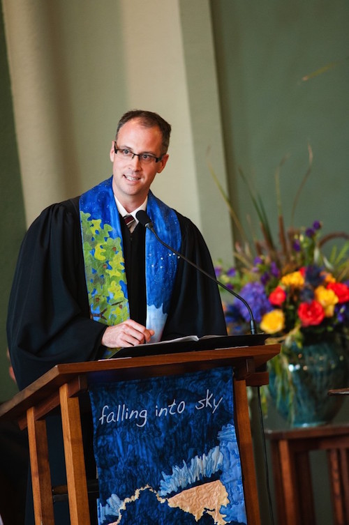 FUCM_JustinLeadingWorship.jpg FUCM_JustinLeadingWorship.jpg