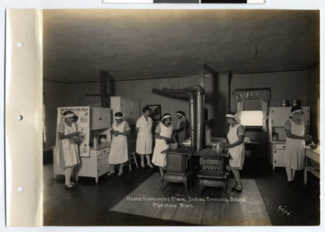 Pipestone_Indian_Training_School_students_Pipestone_Minnesota-2.jpg Pipestone_Indian_Training_School_students_Pipestone_Minnesota-2.jpg