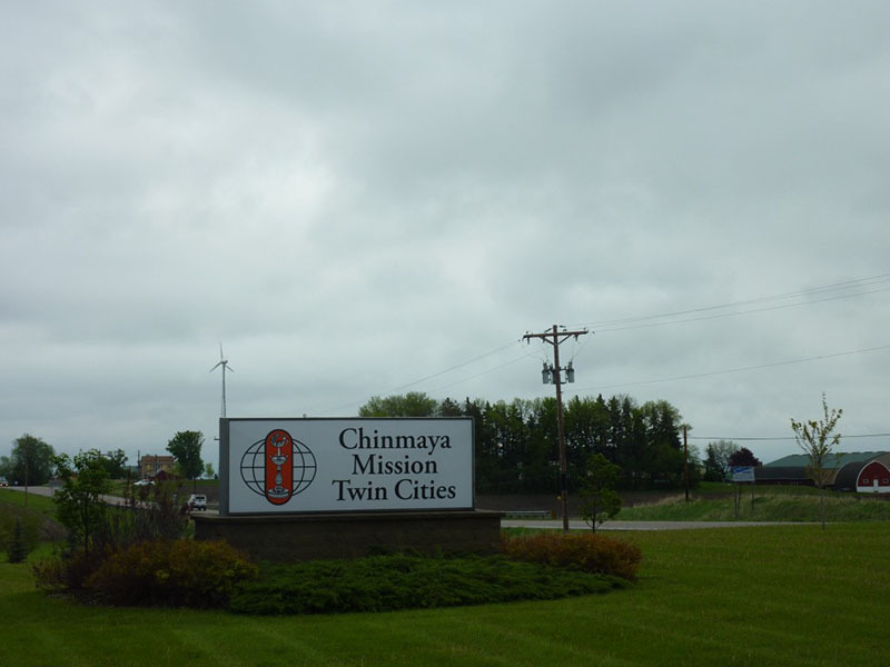 http://people.carleton.edu/~cborn/omeka/Chinmaya_Mission_Twin-Cities/CMTC_RoadSign.jpg