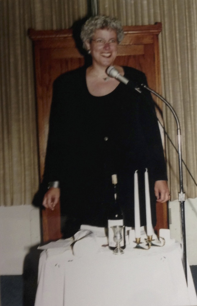 http://people.carleton.edu/~cborn/omeka/ShirTikvah/ST_RabbiOffnerShabbat.jpg http://people.carleton.edu/~cborn/omeka/ShirTikvah/ST_RabbiOffnerShabbat.jpg