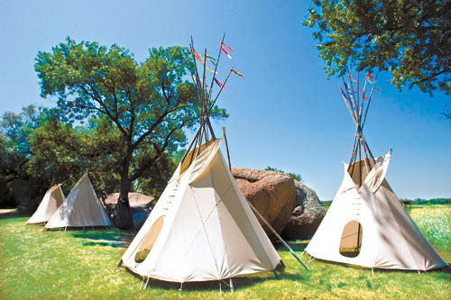 20hiawatha-grounds.jpg 20hiawatha-grounds.jpg