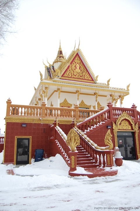 http://people.carleton.edu/~cborn/omeka/Watt_Munisotaram/WM_NewTemple.jpg
