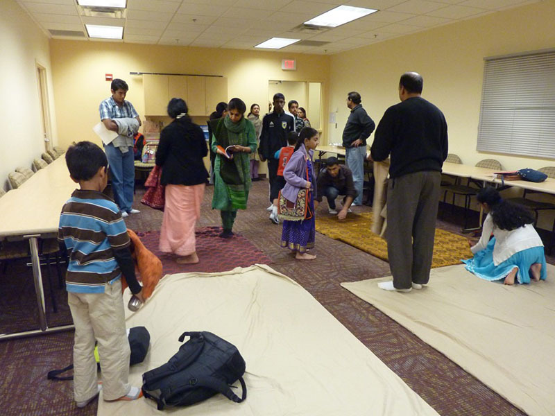 http://people.carleton.edu/~cborn/omeka/Chinmaya_Mission_Twin-Cities/CMTC_STPAssembly.jpg