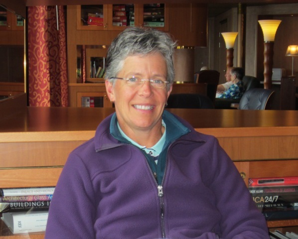 http://people.carleton.edu/~cborn/omeka/Chaplaincy/C_RevAnnBergstrom.jpg