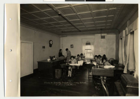 Pipestone_Indian_Training_School_students_Pipestone_Minnesota-4.jpg Pipestone_Indian_Training_School_students_Pipestone_Minnesota-4.jpg