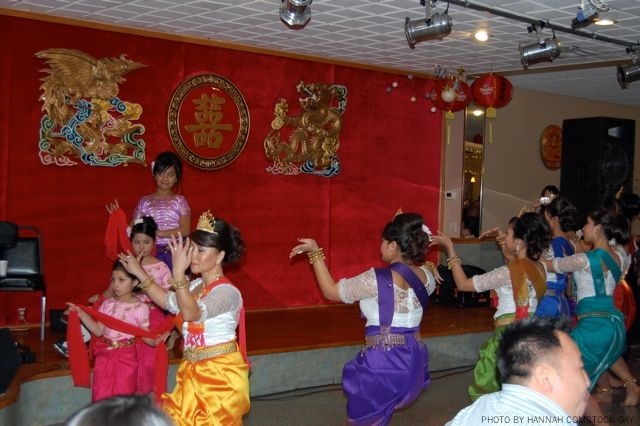 http://people.carleton.edu/~cborn/omeka/Watt_Munisotaram/WM_Wattdance6.jpg