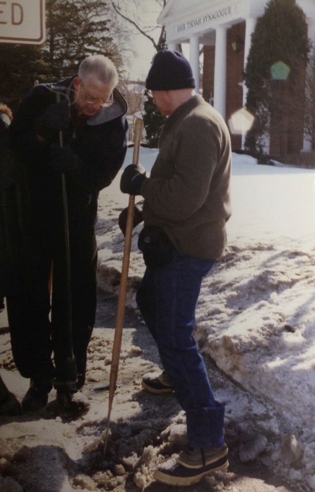 http://people.carleton.edu/~cborn/omeka/ShirTikvah/ST_Sidewalk.jpg http://people.carleton.edu/~cborn/omeka/ShirTikvah/ST_Sidewalk.jpg