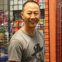 http://people.carleton.edu/~cborn/omeka/Hmong_Religiosity_in_the_Twin_Cities/HRTC_TouaXiong.jpg