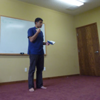 http://people.carleton.edu/~cborn/omeka/Chinmaya_Mission_Twin-Cities/CMTC_JhanjeeTeaches.jpg
