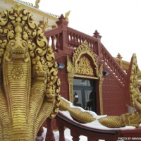 http://people.carleton.edu/~cborn/omeka/Watt_Munisotaram/WM_NewTempleExterior11.jpg