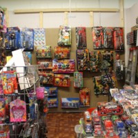 http://people.carleton.edu/~cborn/omeka/Hmong_Religiosity_in_the_Twin_Cities/HRTC_Toys.jpg