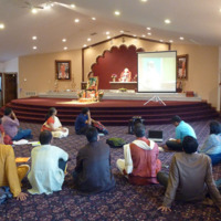 http://people.carleton.edu/~cborn/omeka/Chinmaya_Mission_Twin-Cities/CMTC_ChaskaStudyGroup.jpg