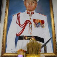 http://people.carleton.edu/~cborn/omeka/Hmong_Religiosity_in_the_Twin_Cities/HRTC_GeneralVangPao01.jpg