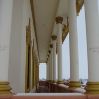 http://people.carleton.edu/~cborn/omeka/Watt_Munisotaram/WM_NewTempleExterior7.jpg