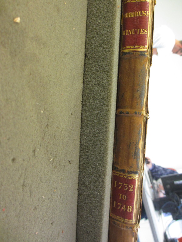 St Andrew Undershaft - Workhouse Minute Book 1732-1748 spine image 1 St Andrew Undershaft - Workhouse Minute Book 1732-1748 spine image 1